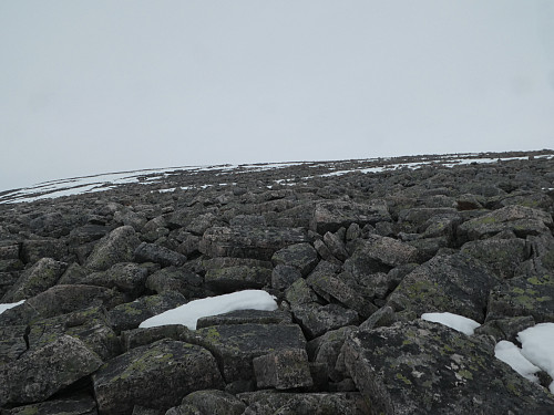 Mye steinur som måtte krysses på vei opp til Skipskjølen