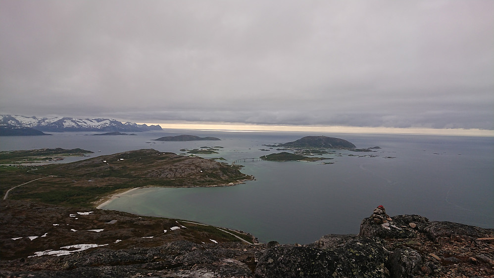 Utsikt mot Sommarøy og Senja