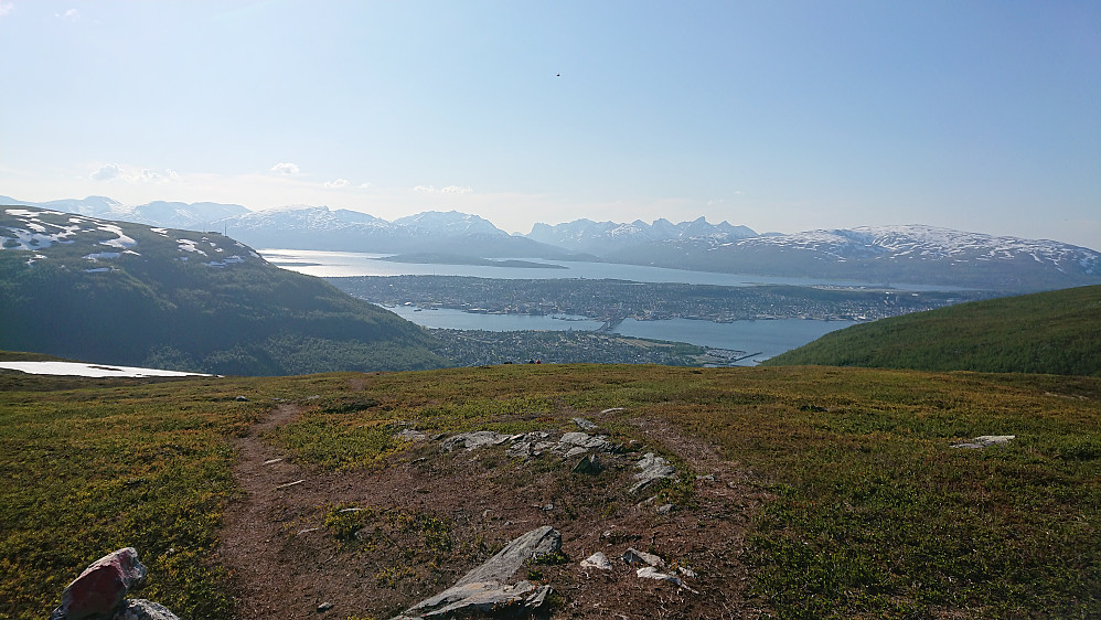 Utsikt mot sentrum og kvaløya