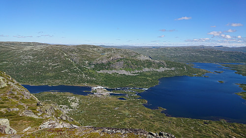 Utsikt fra Simlenuten: Honserudfossen og Vollevatn