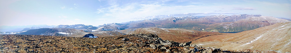 Panorama fra Kråkvasstind. Hvor mange topper kjenner du (navnet på?)