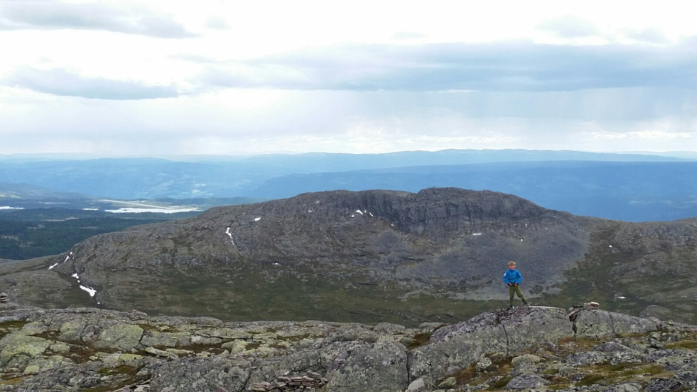 Eirik mot Skarvemellen.
