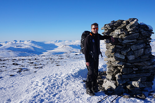 Egil på toppen av Kråkvasstind.
