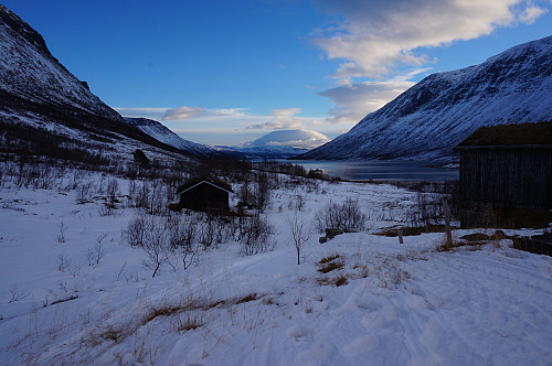 Vassendsetra ligger fint til i enden av Gjevillvatnet.
