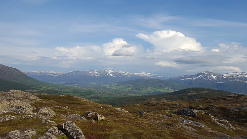 Torden i østfjella..