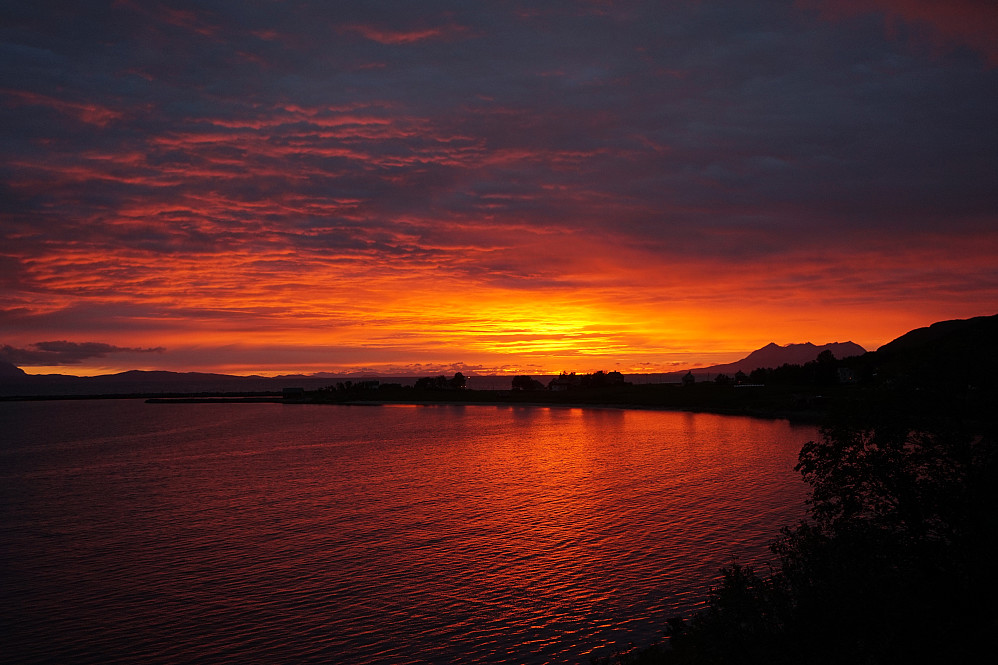 Avsluttet kveldene med solnedgang.