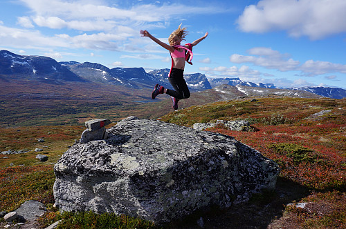 Hopp og sprett med fine kulisser bak.