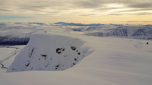 Snøhetta langt der bak.