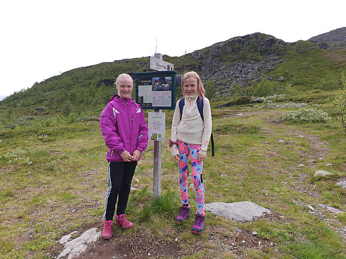 Aurora og Katrine klar for tur.