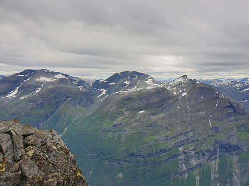 Kaldfonna, Storkalkinn, Kalknebba og Litlkalkinn.