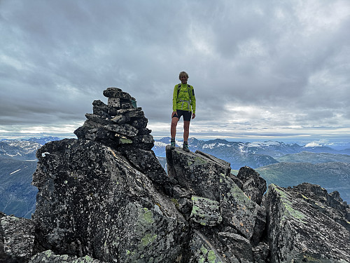 Jeg var sliten og gjennomvåt av svette, altfor varmt.
