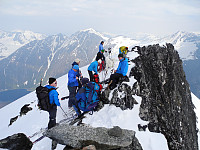 opps_20191210_5defc07d4dd59.jpg