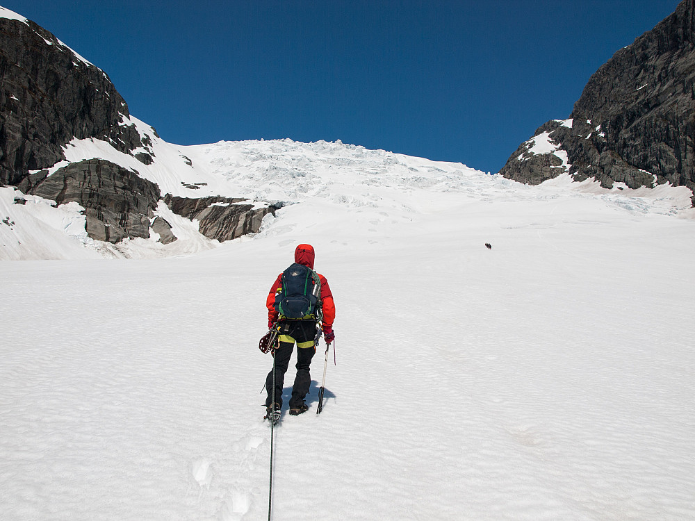 Vi brukte en dag på å prøve å gå opp Tuftebreen.