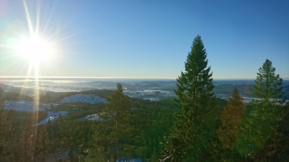 Utsikt fra Alsgården i flott vintervær