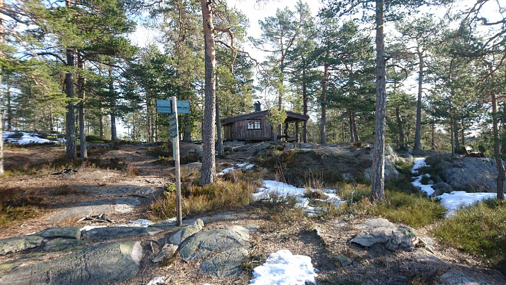 Kammerherrens hytte. Det våres!