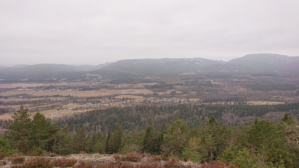 Utsiktspunkt fra ryggen nordover fra Fjelldalen.
