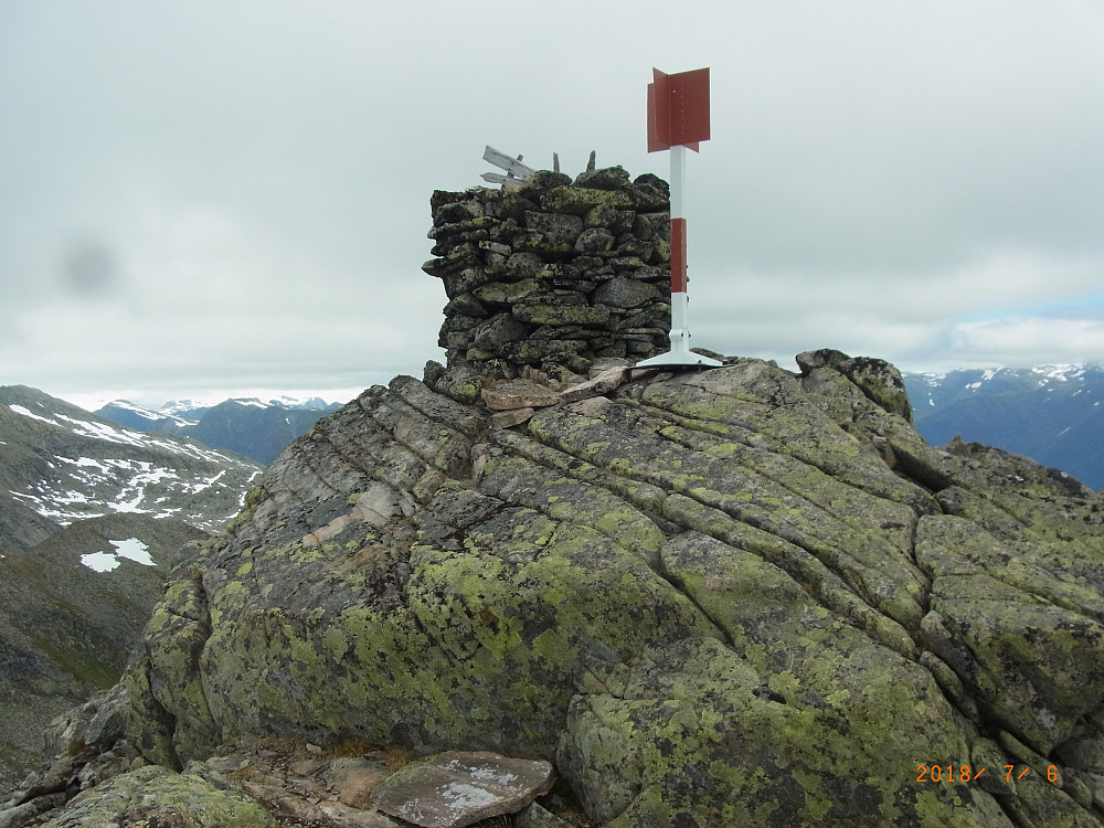 Harevollnipa er 1299 meter og er den første utfordringa. 