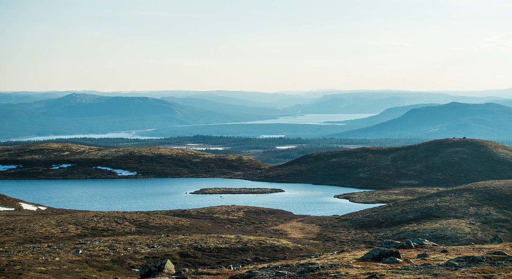 Mot Tunhovdfjorden