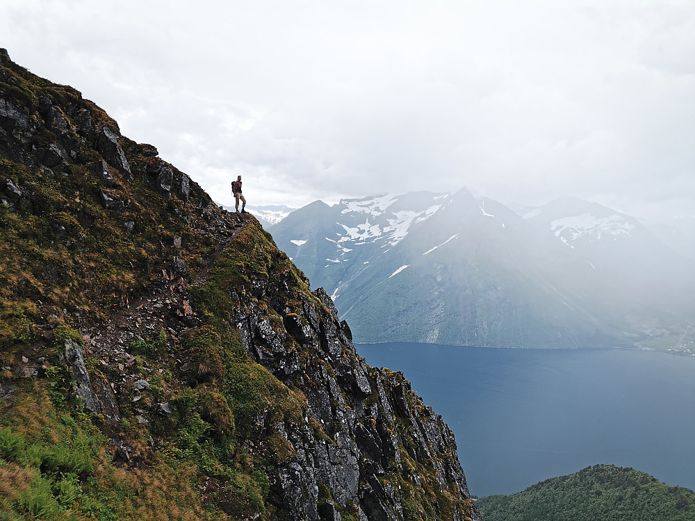 Marie og Hjørundfjorden. En fin kombo det.