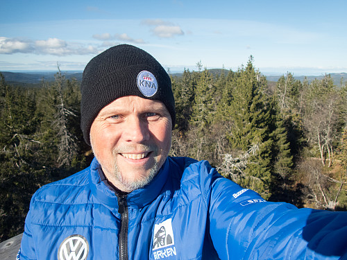 Selfie på toppen av tårnet på Fjellsjøkampen.