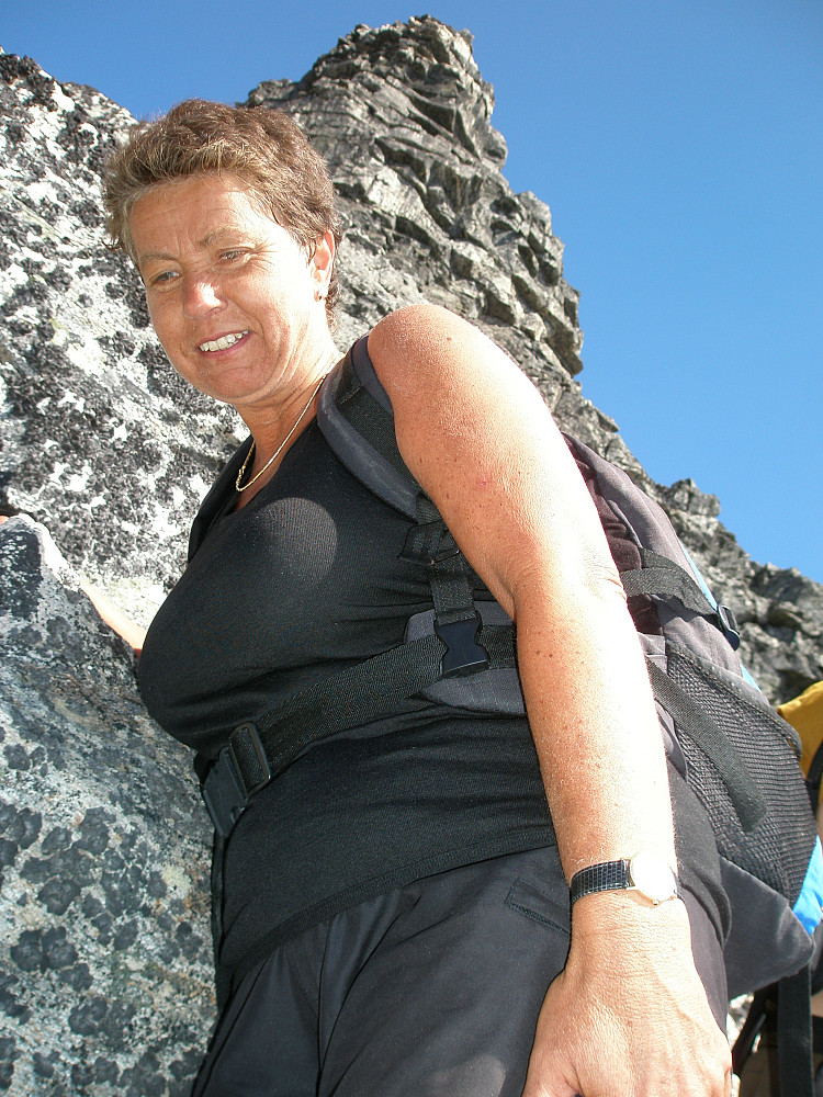 Møtte Solveig og Ragnhild på vei ned igjen. Artig!