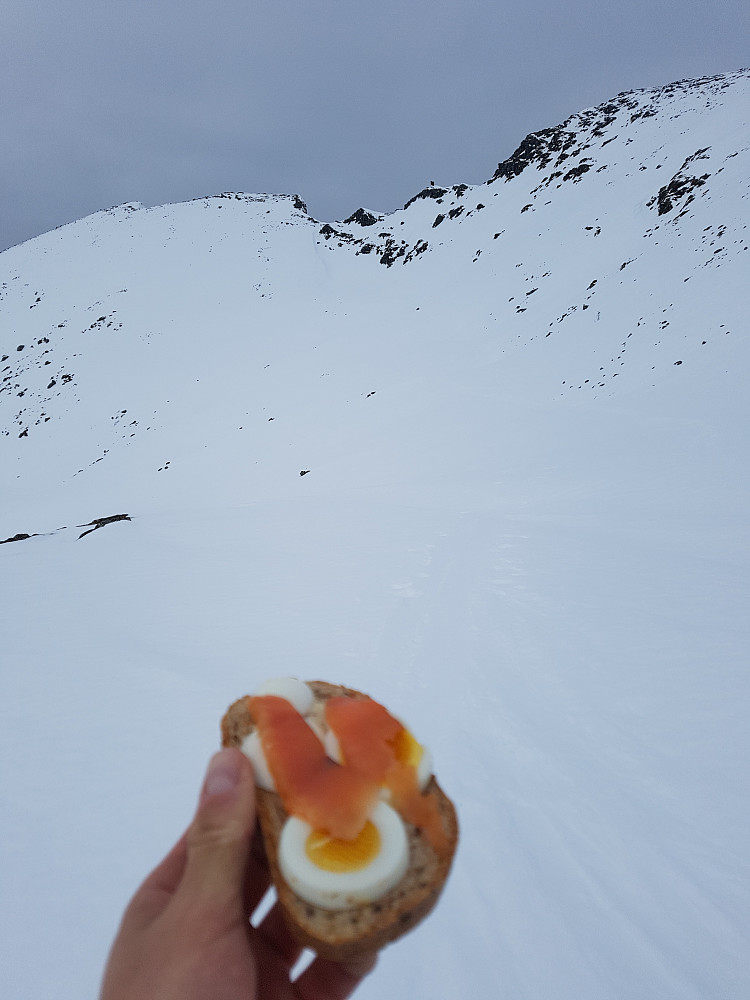 Pappas røykalaks setter en spiss på den vanligvis så tamme matpakka.