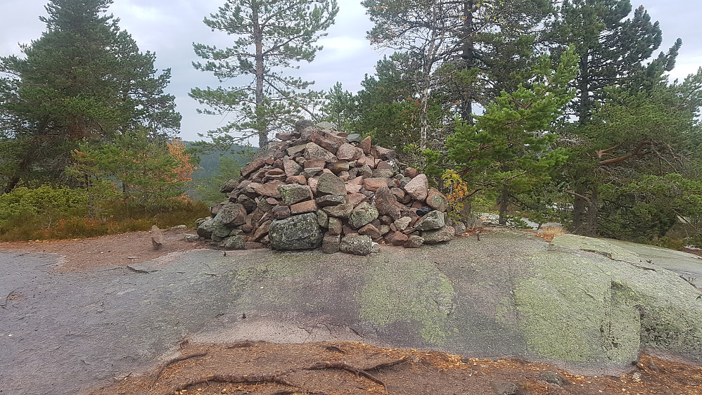 Små fjell, store varder.