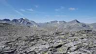 Utsikt frå Rondvasshøgde Ø2 mot Vinjeronden, Rondslottet, Midtronden og Høgronden