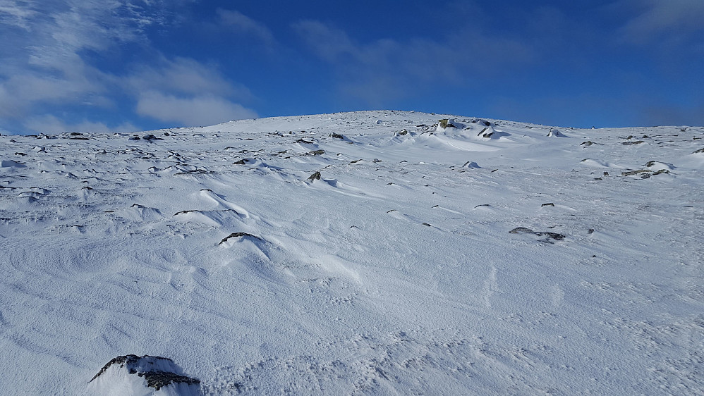 Bra med snø opp mot toppen.
