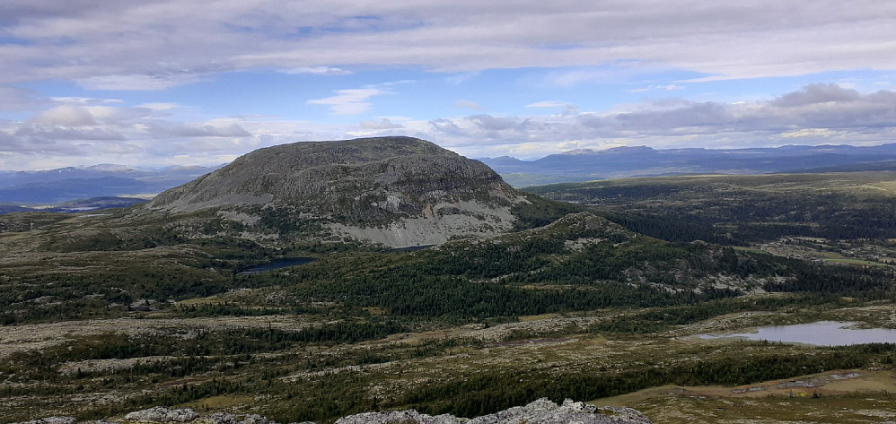 Holdt nesten på å glemme å ta bilde av Rundemellen fra Skarvemellen