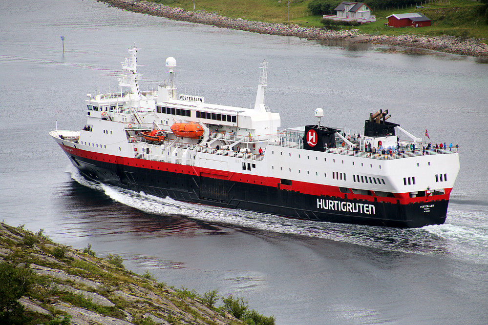 M/S Vesterålen bygd 1983 på Kaarbø Mek. Verksted,Harstad. Still going strong !