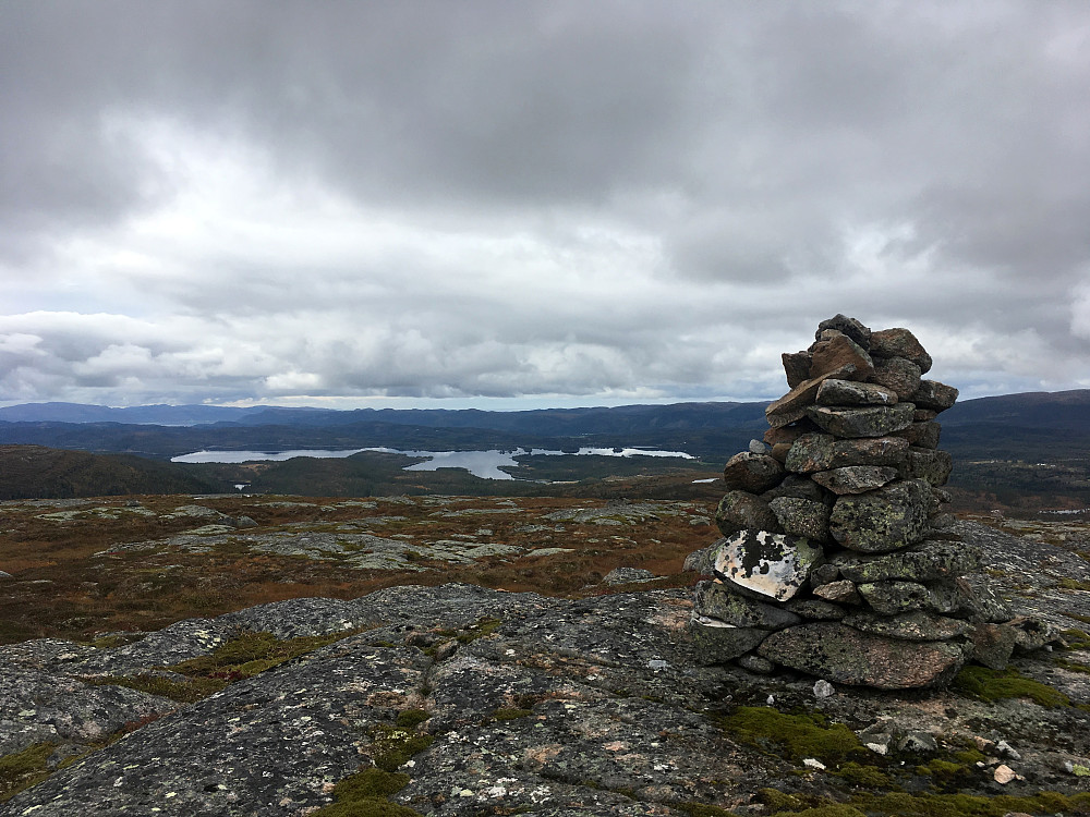 Ytre-Kjølheia (vest) mot Storvatnet.