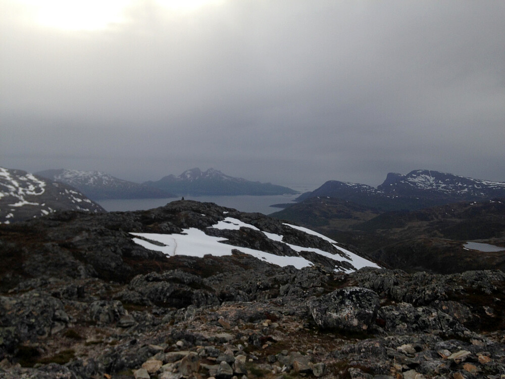 Vengsøya i det fjerne med Stortinden 630 moh. som årets Ti på Topp.