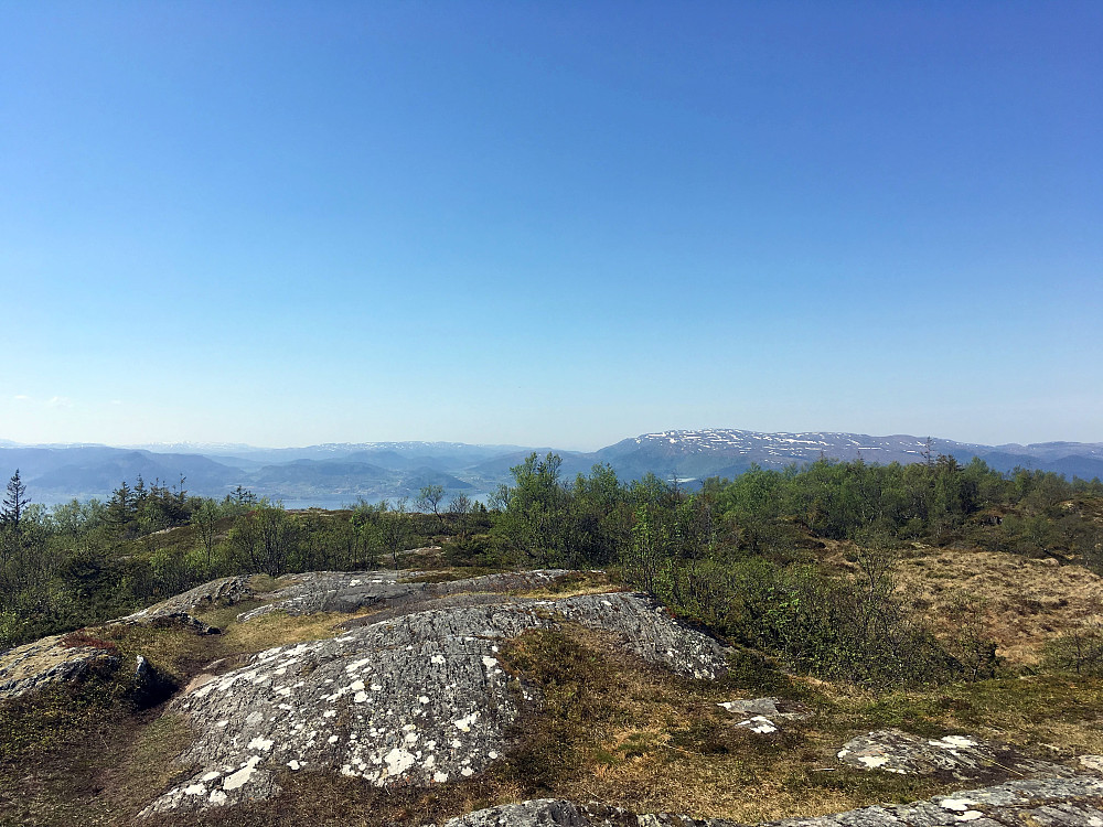 Over mot Lensvika og Hestgrovheia 656 moh.