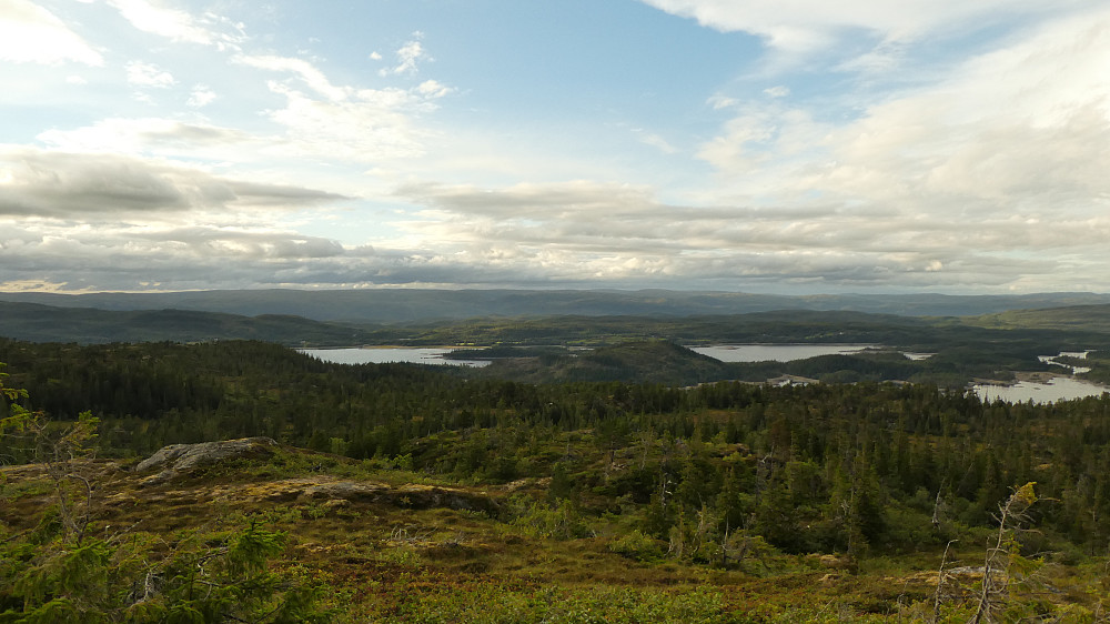Meltingvatnet har plass for mye vatn no.Det er tappet mye ned.