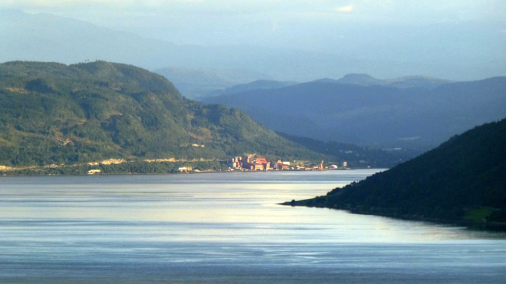 Orkdalsfjorden og Thamshamn.