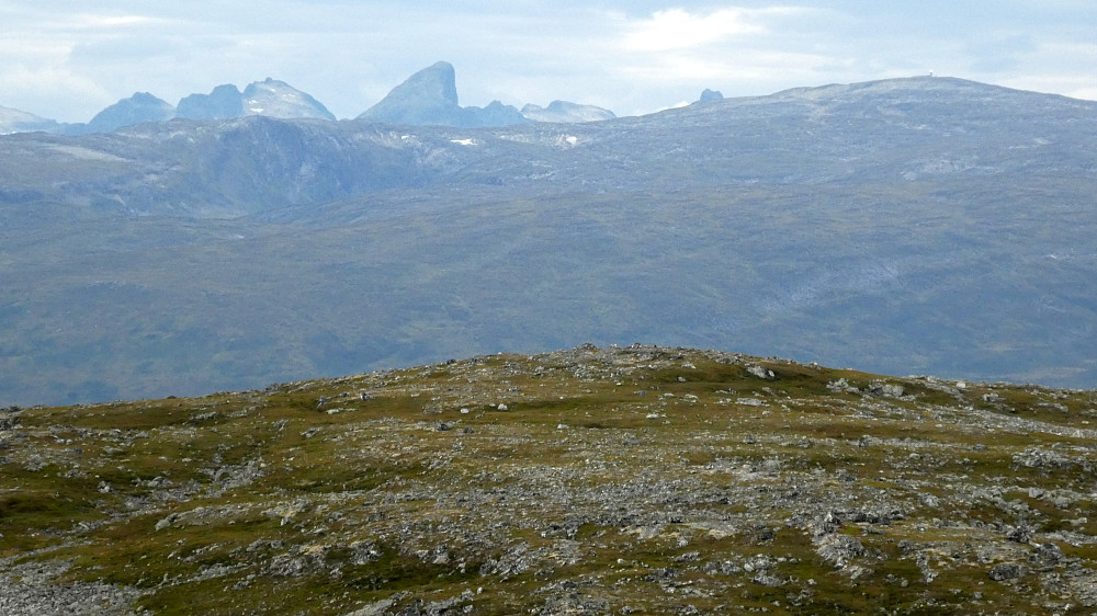 Ruglfjellet med Store Blåmann 1044 moh,på Kvaløya bak.