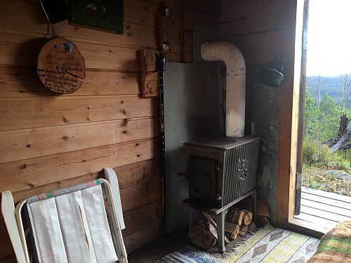 Her skal ingen fryse så lenge du har ved.