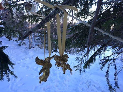 ....engler i treet og....