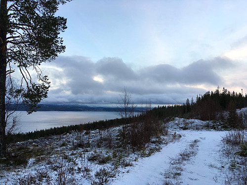 Ikke mye snø på Kjøkenhaugen.
