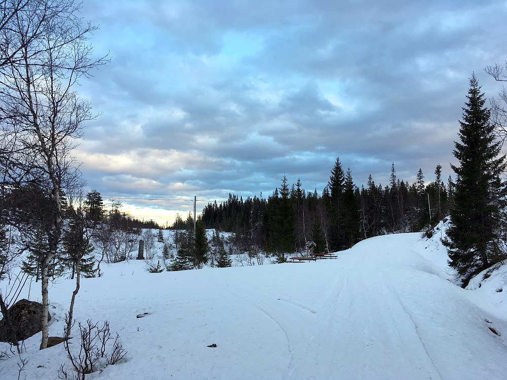 Ved Anders Solli Minnesmerke.