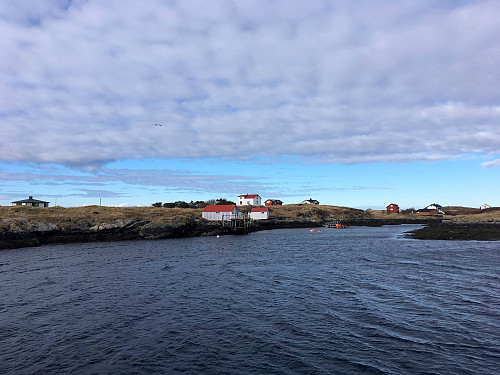 Burøya det er der vi skal gå i land.