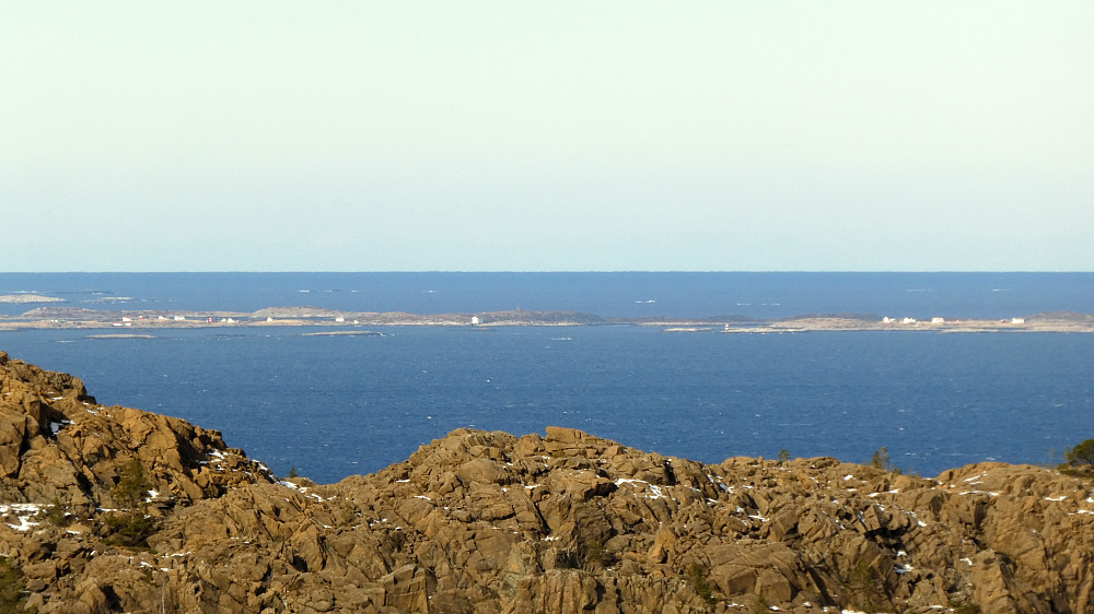 Langt ut i havet ligger Hortavær.Var der i går.Det var en kjempefin tur.