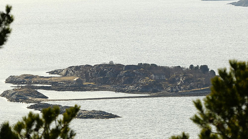 Bessholmen.