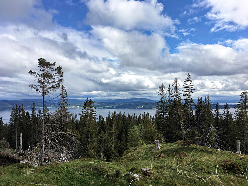 Over fjorden mot Frosta.