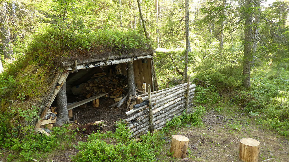 Turmålet for denne gang.Flytåsen gapahuk.