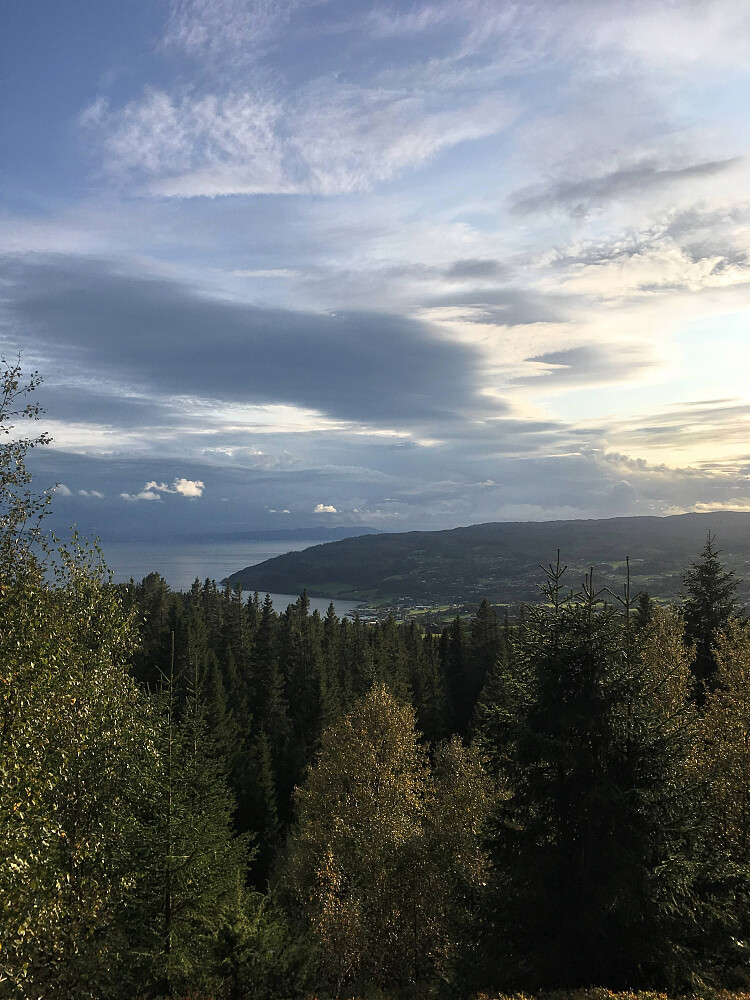 Fra Vålåstoppen.