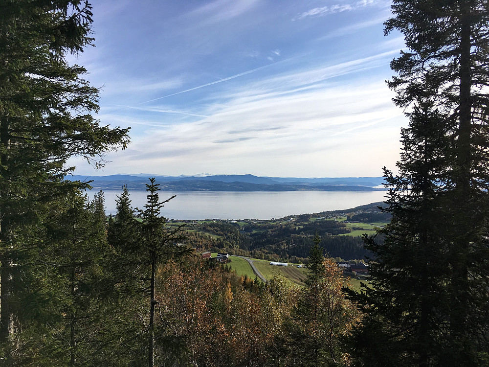 Fra Båsmyrhaugen.
