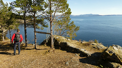 Her ser vi tydelig gammelveien.