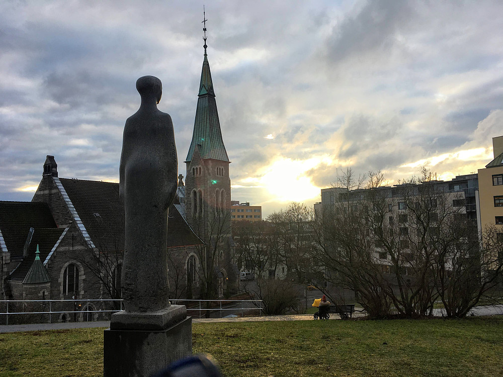 Fagerborg Kirke fra Korpehaugen.